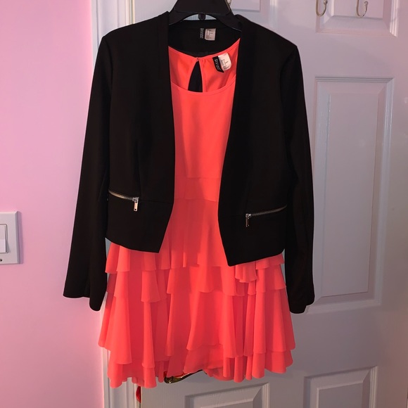 Kids Ruffle Dress - Picture 3 of 4